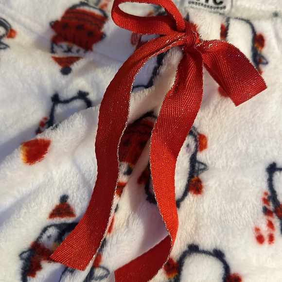 NWOT NYC Underground Women's Penguin Printed Plush Straight Leg Lounge Pants - Picture 5 of 7